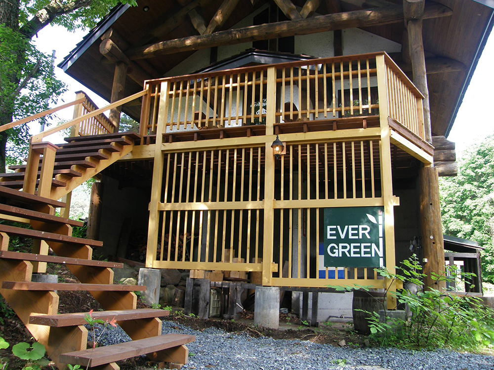 エバーグリーンコテージ B棟